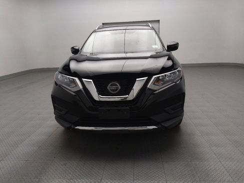 Used 2018 Nissan Rogue SV image 15