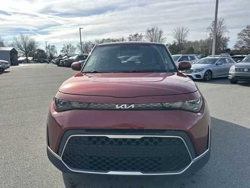 Used 2023 Kia Soul LX image 8