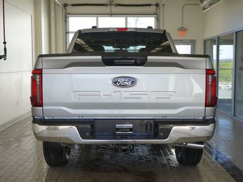 Used 2024 Ford F150 XLT AWD/4WD image 12