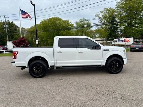 Used 2015 Ford F150 XLT w/ Equipment Group 302A Luxury AWD/4WD image 4