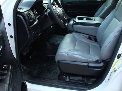 Used 2019 Toyota Tundra SR RWD image 18