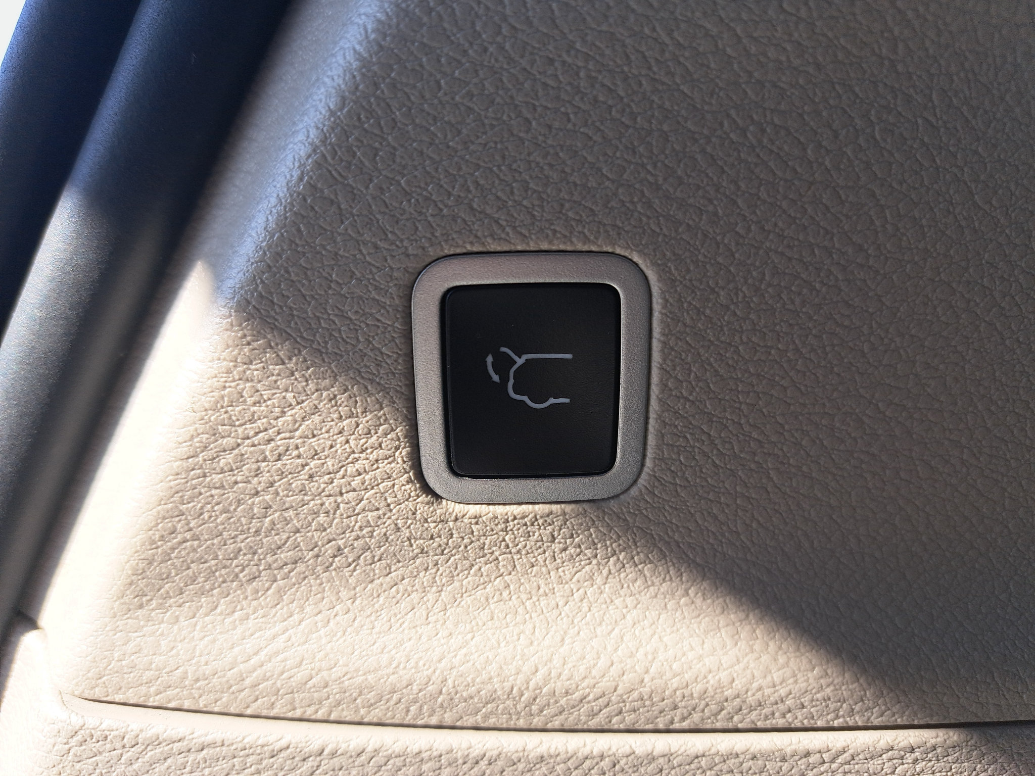 Certified 2024 Chrysler Pacifica Touring-L FWD image 15