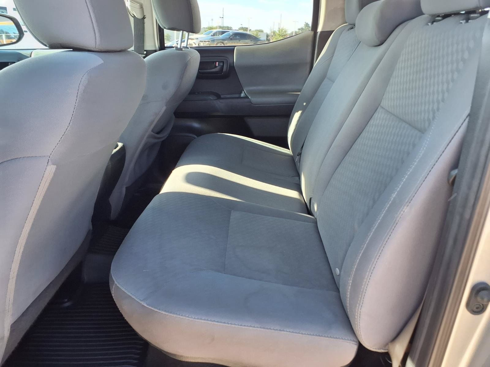 Used 2020 Toyota Tacoma SR w/ SR Convenience Package RWD image 16