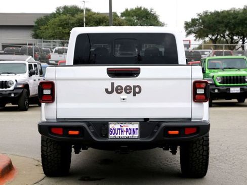 New 2026 Jeep Gladiator Mojave image 6