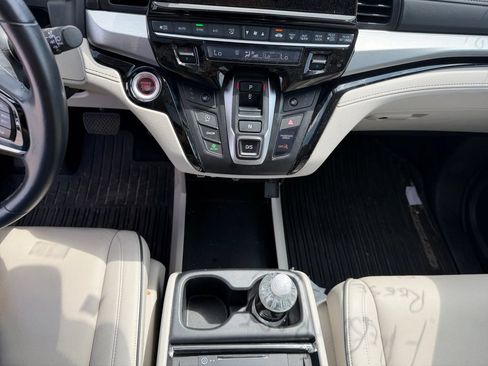 Used 2025 Honda Odyssey Touring image 25