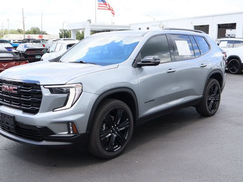 Certified 2024 GMC Acadia Elevation w/ Black Edition FWD image 5