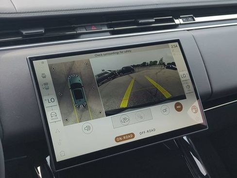 New 2026 Land Rover Range Rover Sport Dynamic SE AWD/4WD image 10