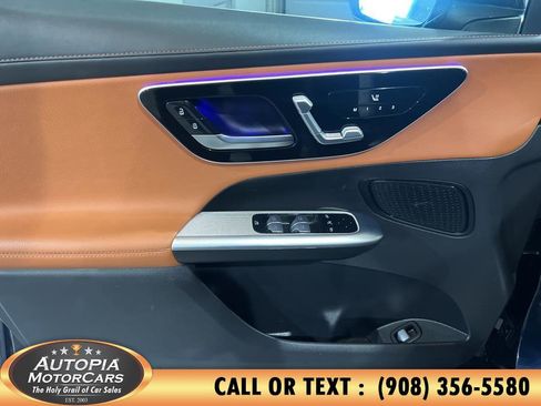 Used 2024 Mercedes-Benz GLC 300 GLC 300 4MATIC Coupe image 21