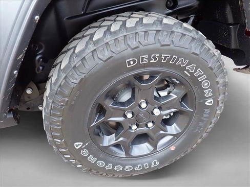 Used 2023 Jeep Wrangler Unlimited w/ Cold Weather Group AWD/4WD image 7