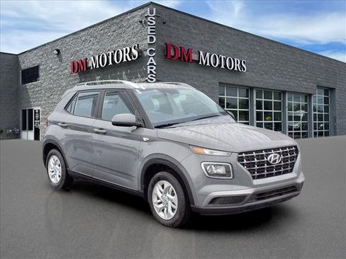 Used 2020 Hyundai Venue SEL image 7