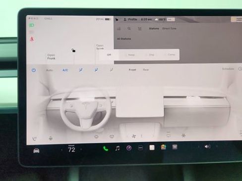 Used 2021 Tesla Model Y Long Range image 50