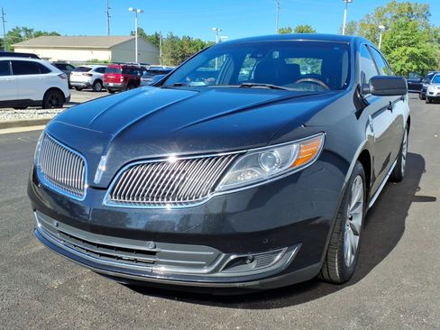 Used 2015 Lincoln MKS w/ Equipment Group 101A FWD image 3