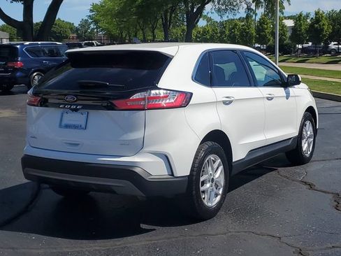 Used 2024 Ford Edge SEL w/ Convenience Package AWD/4WD image 4