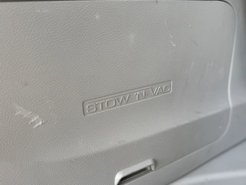 Used 2020 Chrysler Pacifica Limited w/ Advanced Safetytec Group image 13