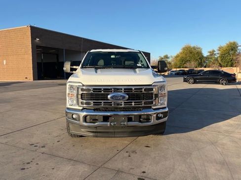 Used 2023 Ford F350 XLT image 5