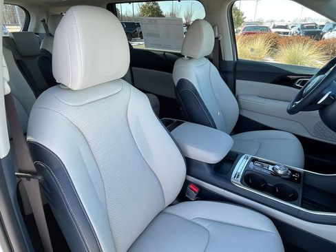 New 2026 Kia Carnival SX Prestige image 33