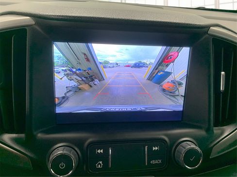 Used 2023 GMC Terrain AT4 image 24