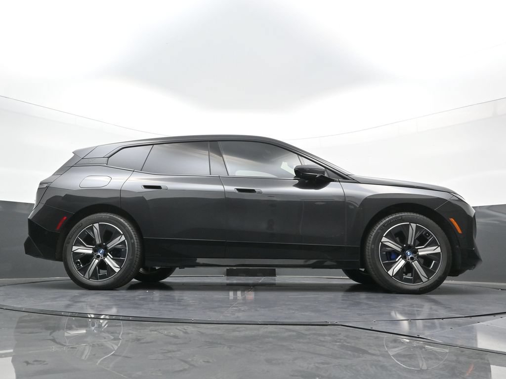 Used 2024 BMW iX xDrive50 w/ Sport Package AWD/4WD image 29