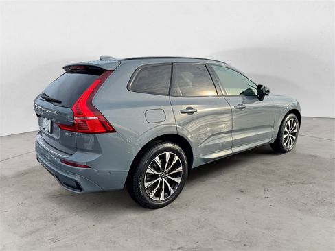 Certified 2023 Volvo XC60 B5 Plus w/ Climate Package image 6