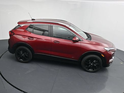 Used 2025 Buick Encore GX Sport Touring w/ Advanced Technology Package AWD/4WD image 17