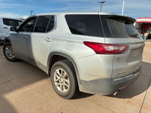 Used 2020 Chevrolet Traverse LS w/ LPO, Floor Liner Package FWD image 7