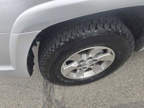 Used 2013 Toyota 4Runner SR5 image 36