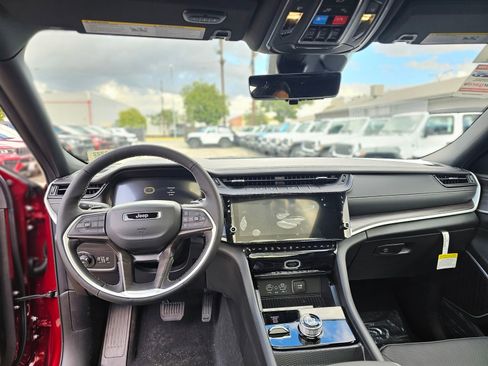 New 2026 Jeep Grand Cherokee L Limited Reserve AWD/4WD image 26