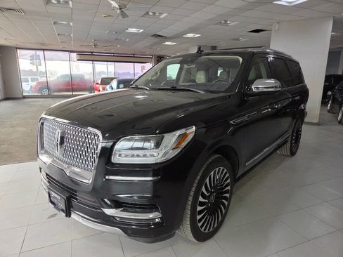 Used 2018 Lincoln Navigator Black Label w/ Cargo Package image 3