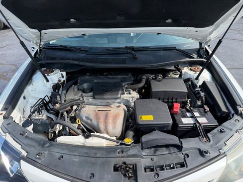 Used 2012 Toyota Camry SE FWD image 15