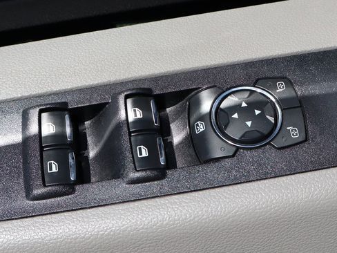 Used 2022 Ford F350 XL w/ Power Equipment Group image 14