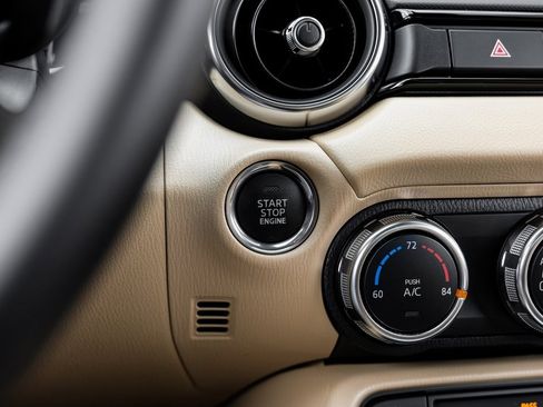 Used 2025 MAZDA MX-5 Miata RF Grand Touring image 43