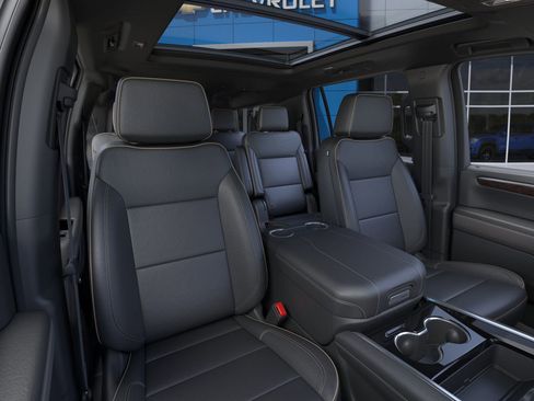 New 2025 Chevrolet Suburban Premier w/ Sun And Tow Package image 14