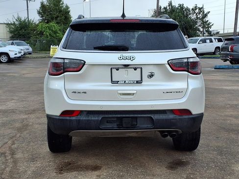 Used 2018 Jeep Compass Limited w/ Navigation Group AWD/4WD image 8