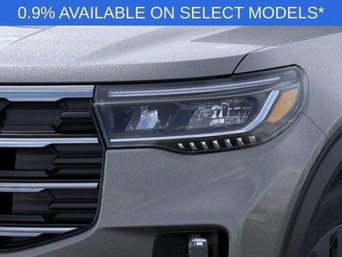 New 2026 Ford Explorer Active w/ Active Comfort Package image 18