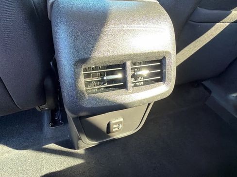 Certified 2020 Chevrolet Equinox LS w/ LS Convenience Package AWD/4WD image 24