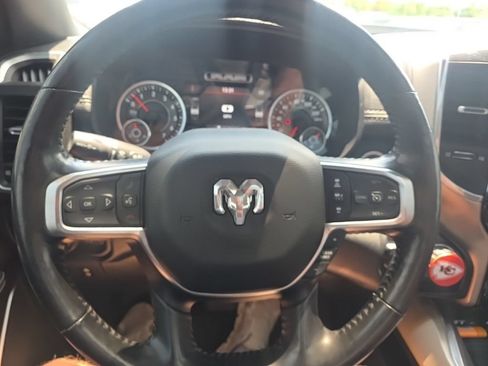 Used 2019 RAM 1500 Laramie AWD/4WD image 13