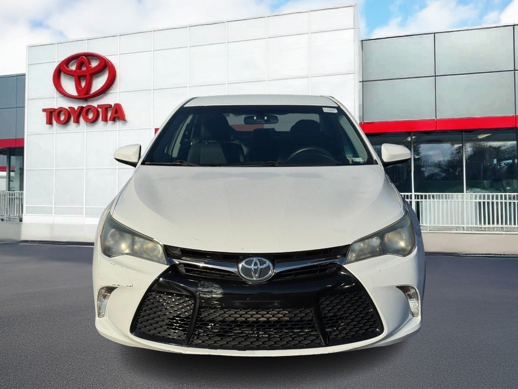 Used 2015 Toyota Camry SE FWD image 13