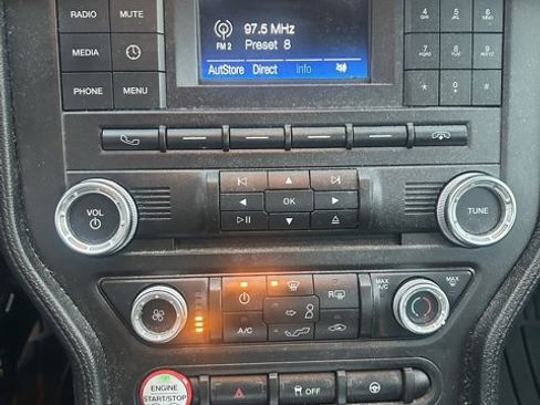 Used 2016 Ford Mustang Coupe image 7