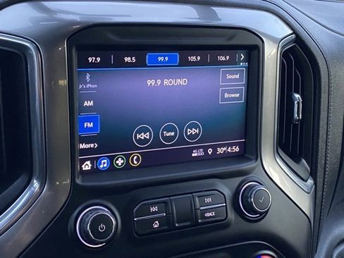 Used 2019 Chevrolet Silverado 1500 RST image 11