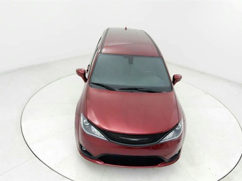 Used 2018 Chrysler Pacifica Touring Plus w/ S Appearance Package FWD image 20