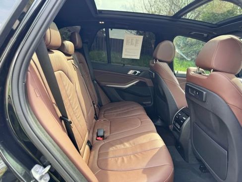 Used 2019 BMW X5 xDrive40i w/ Premium Package AWD/4WD image 17