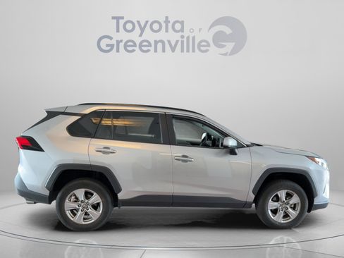Used 2025 Toyota RAV4 XLE FWD image 7