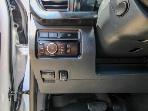 Used 2024 Ford F350 Lariat w/ Lariat Ultimate Package AWD/4WD image 20
