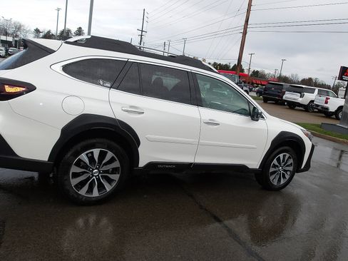 Used 2024 Subaru Outback Touring XT image 8