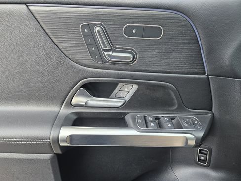Certified 2026 Mercedes-Benz GLB 250 image 22