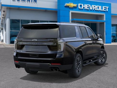 New 2026 Chevrolet Suburban Z71 AWD/4WD image 5