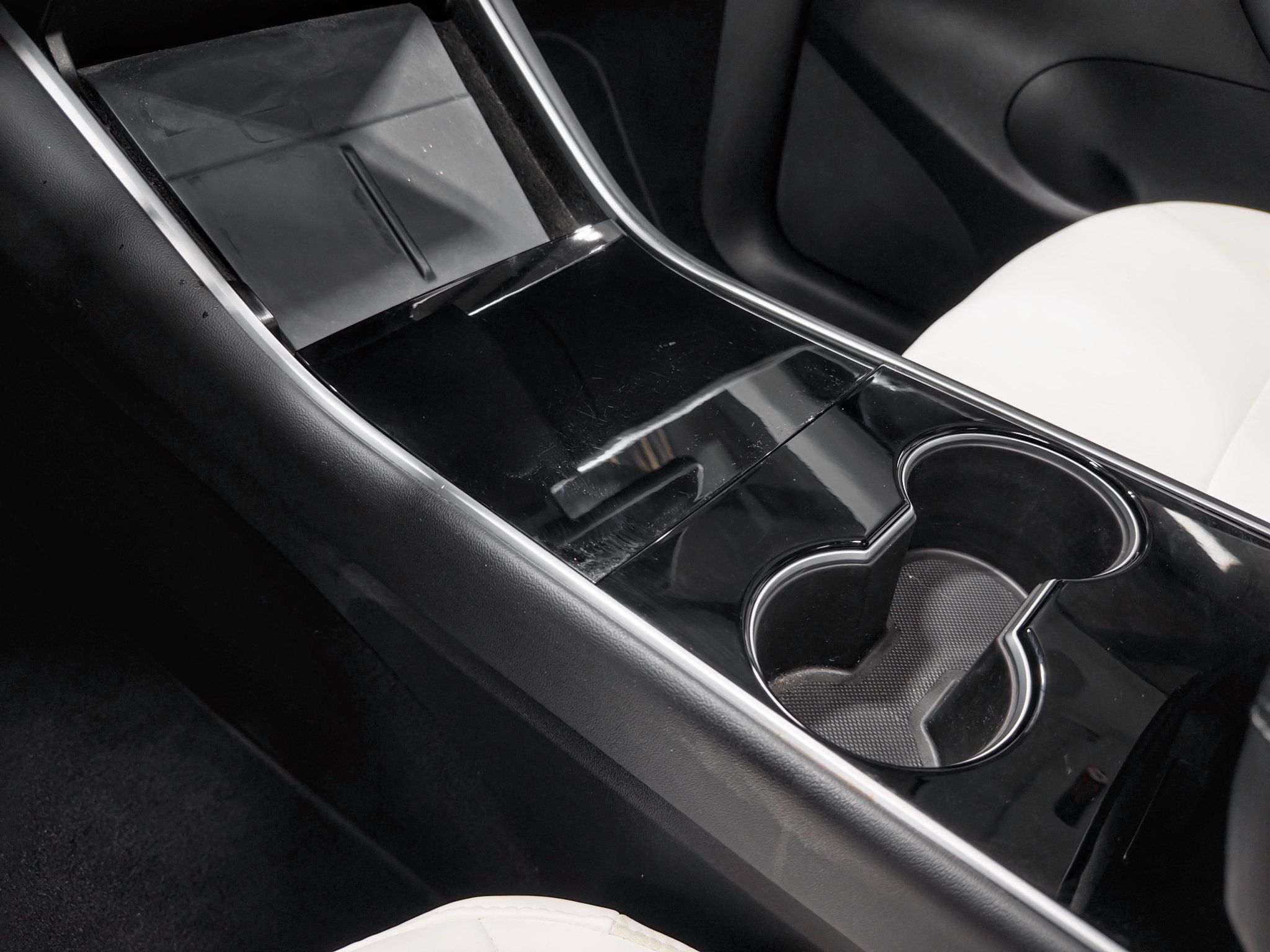 Used 2020 Tesla Model Y Long Range AWD/4WD image 19