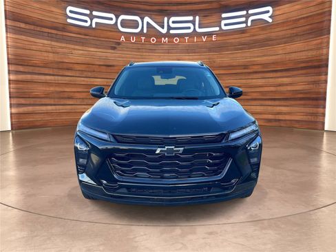 Used 2024 Chevrolet Trax ACTIV w/ Driver Confidence Package image 8