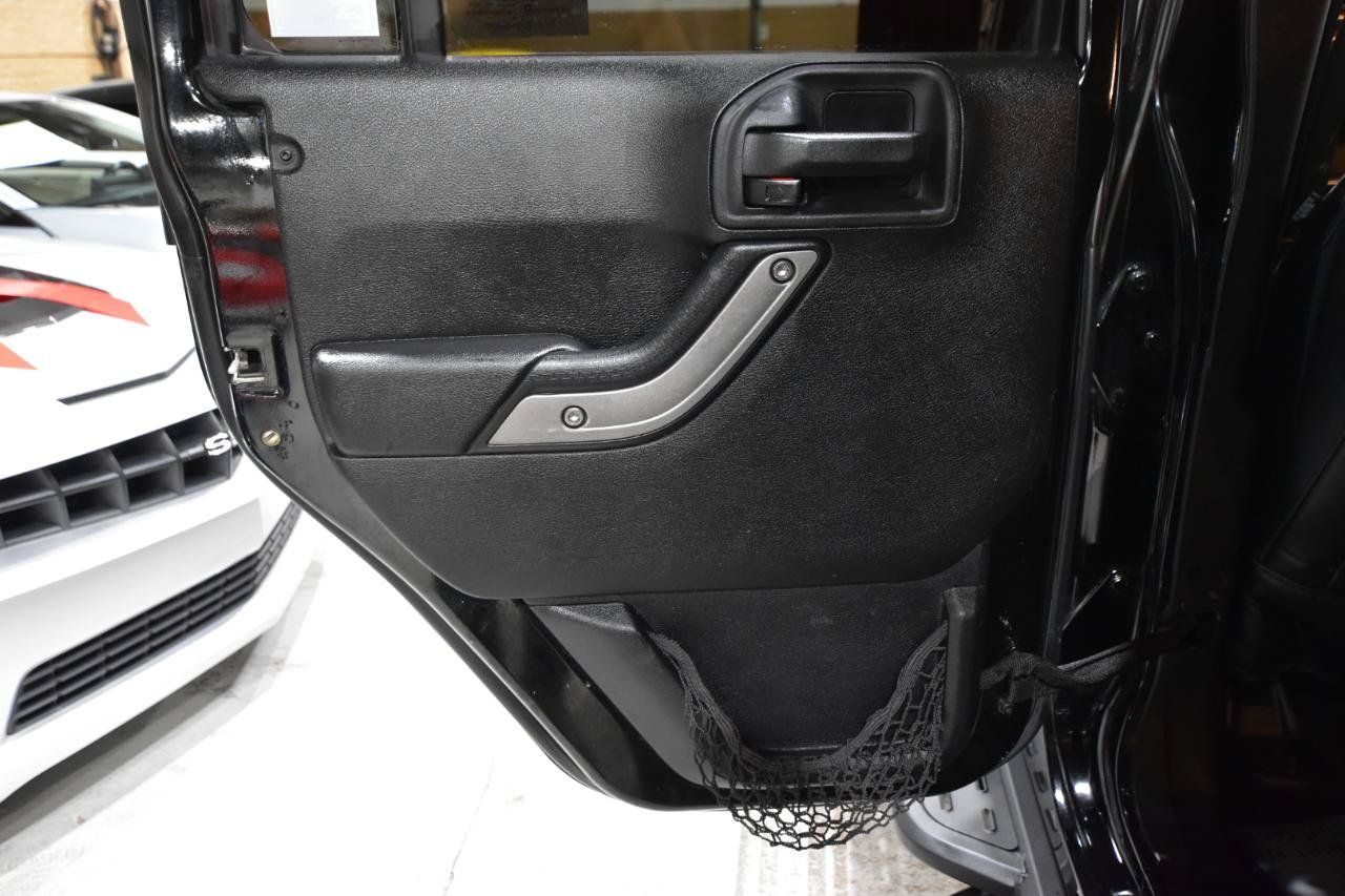 Used 2015 Jeep Wrangler Unlimited Sport AWD/4WD image 28