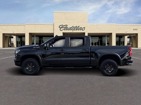 Used 2023 Chevrolet Silverado 1500 ZR2 w/ Technology Package image 8